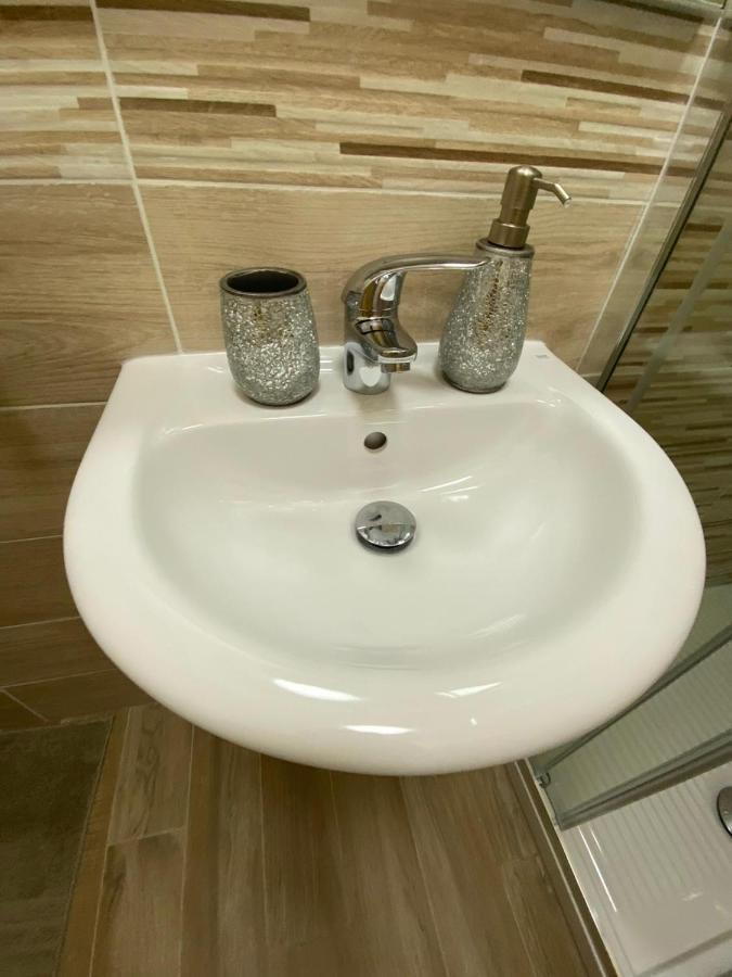 Atena Apartments B&B Gold Πεσκάρα Εξωτερικό φωτογραφία